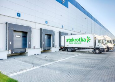Stokrotka rozwija sieć logistyczną i otwiera magazyn na Pomorzu