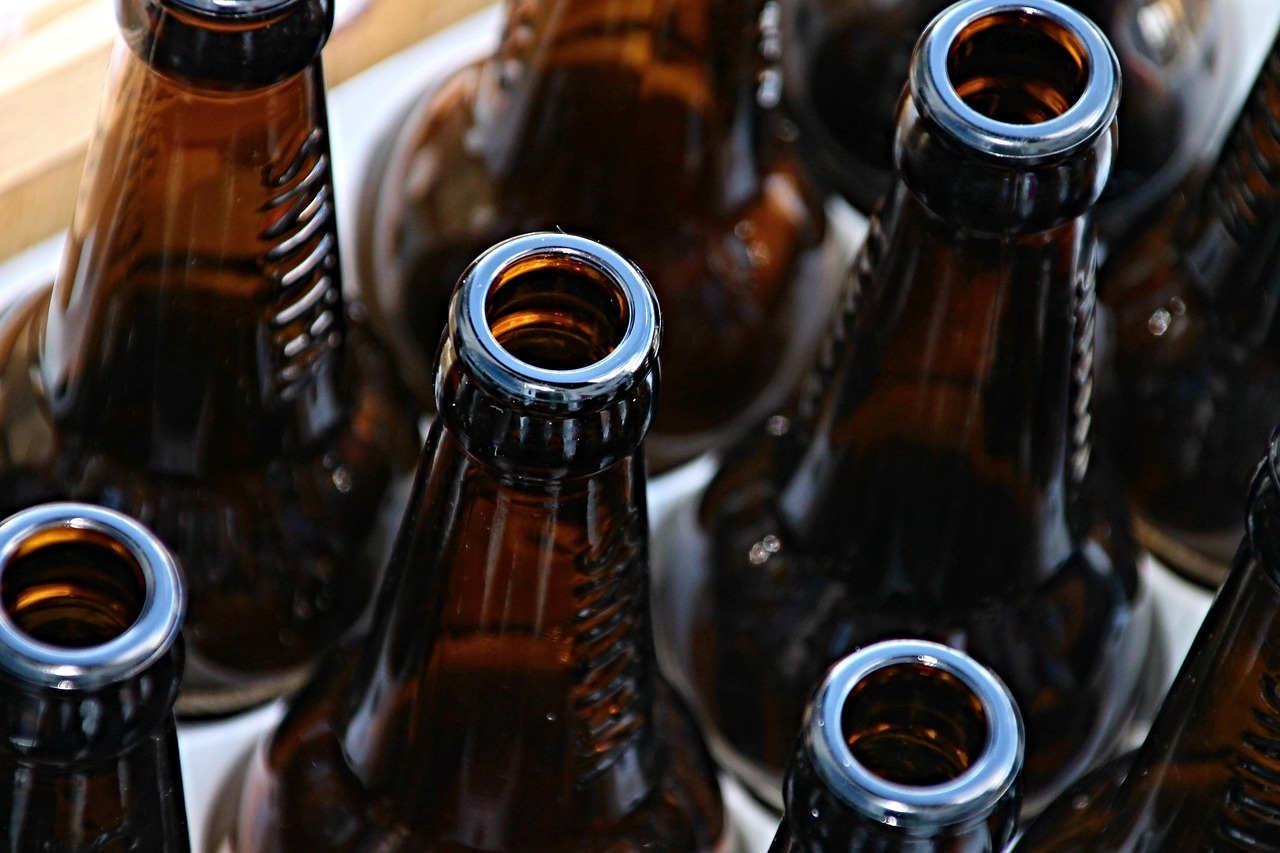 Wyraźny spadek wpływów z akcyzy od alkoholu etylowego i piwa. Ministerstwo Finansów zaskoczone