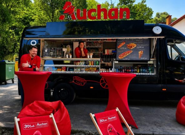 Auchan Polska rozwija sieć Food Trucków